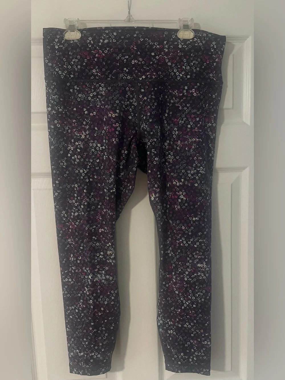 NWOT Womens‎ Lululemon High Rise Tight Floral Pink Purple Athleisure Leggings 14